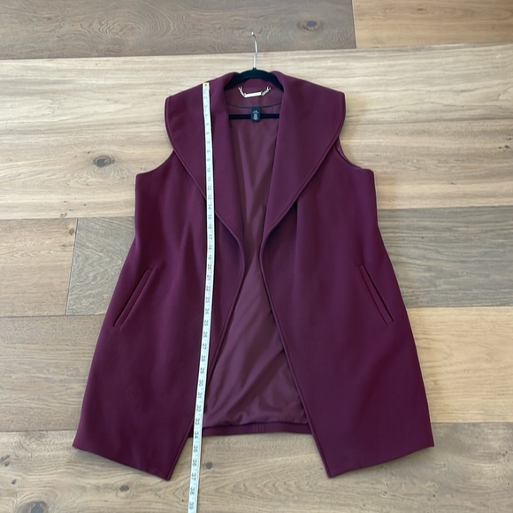 White House Black Market Burgundy Vest Size L/XL - Picture 9 of 9
